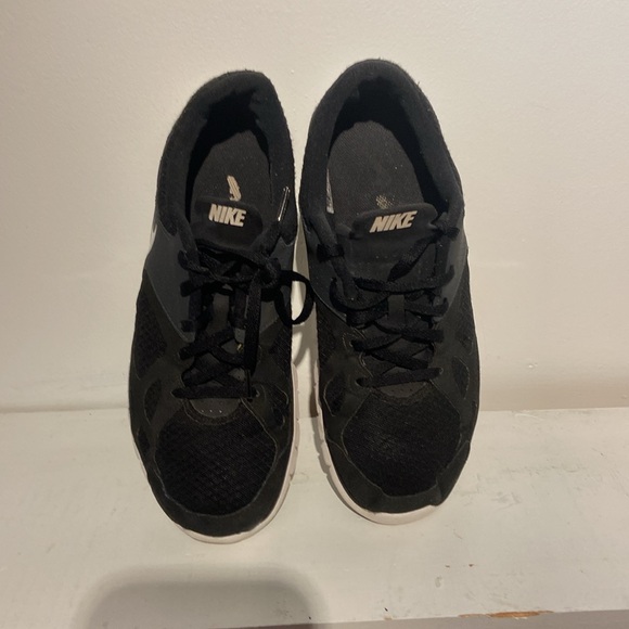 Nike running shoes - Picture 3 of 3